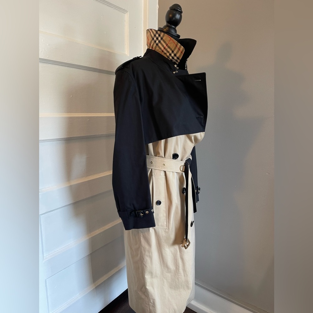 Burberry Deighton Trench